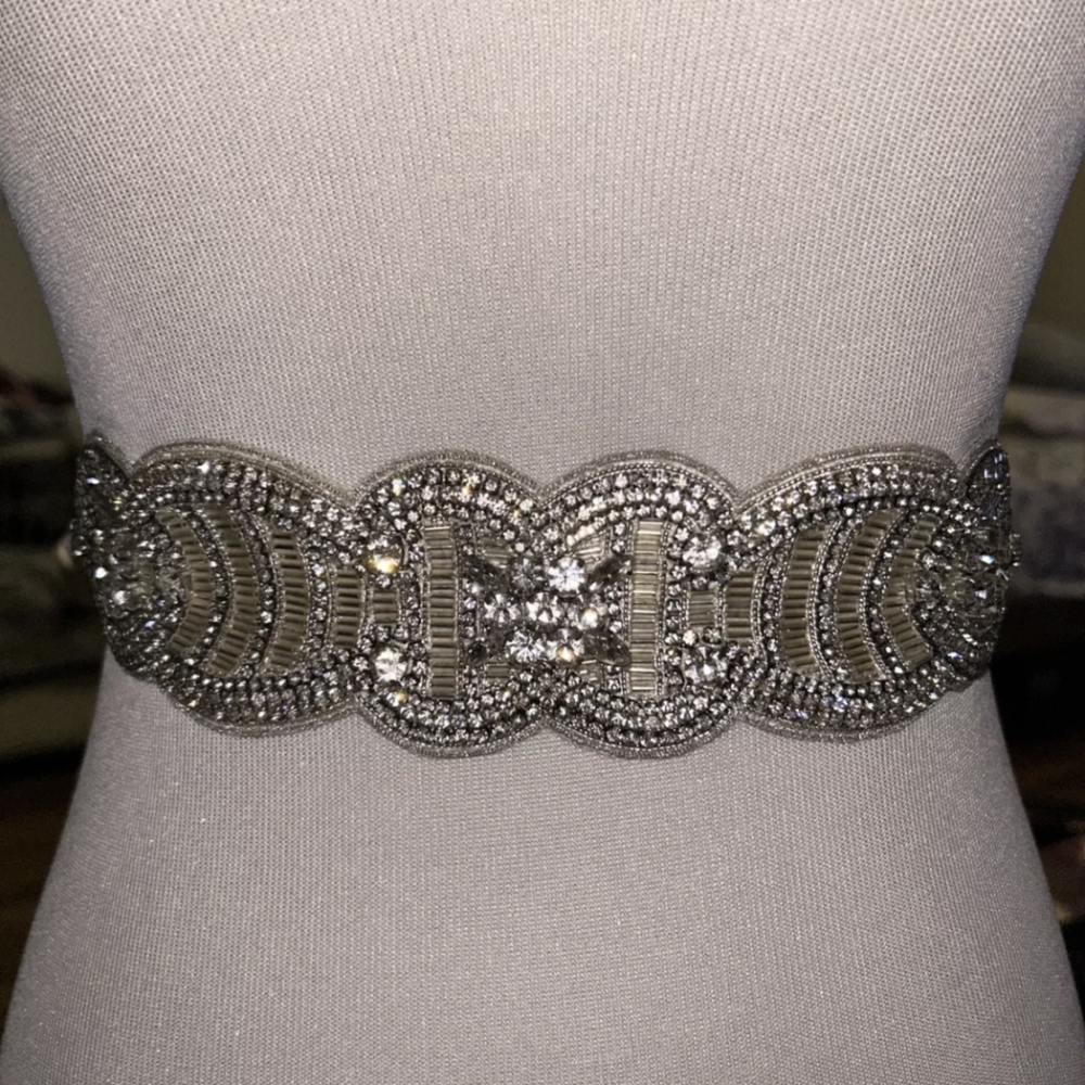 Giavan Scalloped Art Deco Bridal Sash